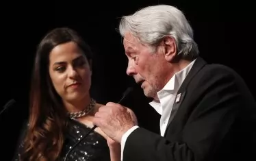  Ален Делон и Анушка