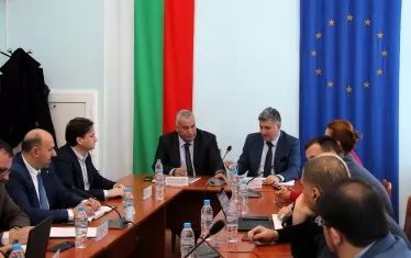 Ще летим по четирилентов аутобан между Монтана и София 