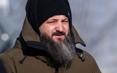 Съсобственикът на "ЦСКА-София" Данаил Ганчев гледа контролата на базата на БФС.