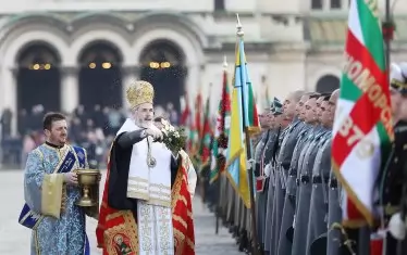 Бойните знамена бяха осветени за Богоявление (галерия)