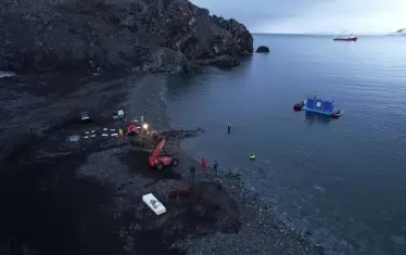 Карго операция на необорудван бряг. 