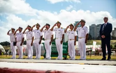  Посрещане на кораба в Мар дел Плата. 