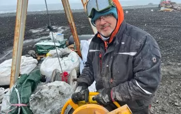  Работа с миксера за бетон. 