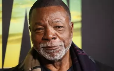 Актьорът първоначално не разрешаваше на Сталоун да използва образа му от "Роки" във филмите от поредицата "Крийд".