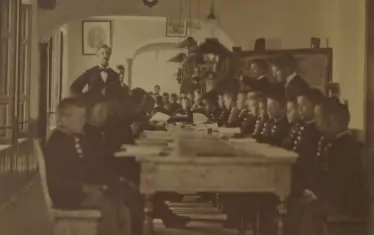 Тодор Минков по време на учебни занятия.