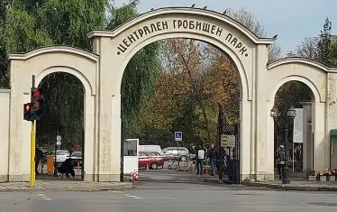 София пусна допълнителен градски транспорт за Задушница