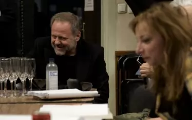  Самуел Финци в кадър с Каталин Старейшинска.