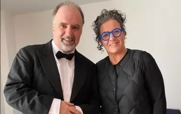  С министъра на културата Лурдес Ариадна Гонсалес Перес.