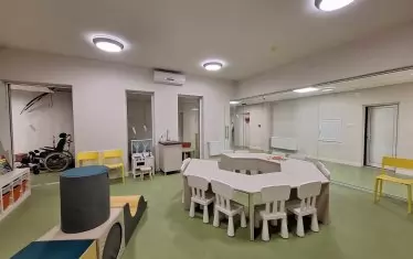 След ремонта във Велико Търново - просторно, светло, с грижа за малките пациенти. 