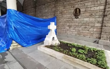 Патриарх Неофит ще бъде погребан утре до Екзарх Йосиф
в двора на Софийския митрополитски катедрален храм "Света Неделя".