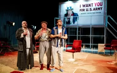  Герой в пиесата на Бойчев е малкият човек с неговите големи фантазии.