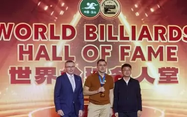 В началото на седмицата Рони О`Съливан стана част от учредителния випуск на новооткритата световна Зала на славата на билярдните спортове в Юшан.