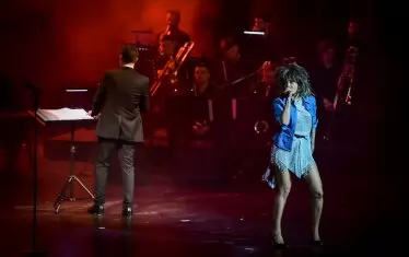  Вокалистките на шоуто ще се опитат да напомнят енергията и въздействието на Тина Търнър. 