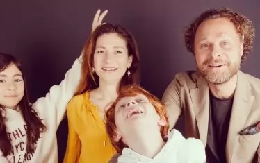  Невена с Пьотр Кшемински и двете им хубави деца Лора и Лука.