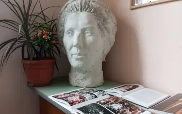  Скулптурата, дарена наскоро от хора в Трявна.