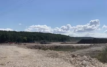 Проверка по трасето на нестроящата се магистрала "Хемус". И печалбата на държавното дружество "Автомагистрали" изглежда като едно голямо нищо.