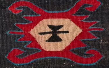  Специфично български орнамент.