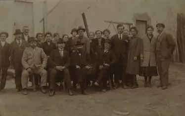 Стоян Костурков на среща в Бяла с радикали през 1922 г.