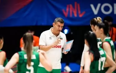 България картотекира 30 волейболистки за VNL