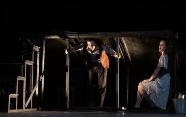   Психологическата проникновеност прави Туртенев предшественик на Чеховата драматургия.