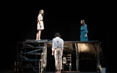  Младите от класа на проф. Младенова обещават истински актьорски празник.