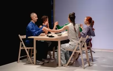  Момент от "Тела на предела" на Йоана Марчидан от Румъния.