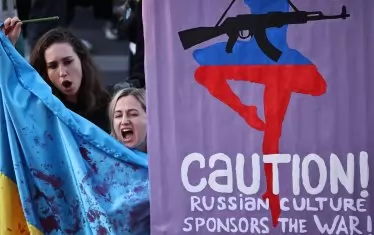  Протести през 2023 г. в Берлин срещу изявите на руското сопрано.