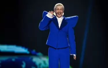 Клайн на полуфинала във вторник, преди да бъде дисквалифициран.