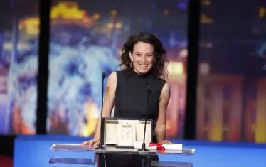 Режисьорката Корали Фаржо