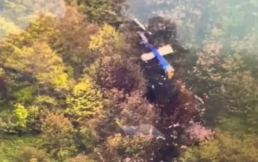  Кадри на агенция Fars от мястото на катастрофата