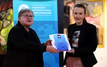 Елена Алексиева отказа наградата на "13 века България" за роман на годината