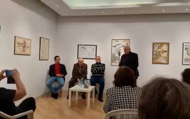 Поетът Георги Константинов разказа впечатления от личните си срещи с Борислав Бойчев. Творчеството на автора бе представено също от председателя на СБП Боян Ангелов (седналият вдясно) и от редактора на книгата Боян Бойчев (седналият вляво)