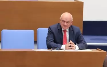 Главчев упрекна НС за дългия коледен отпуск, без да решат проблема с бюджета