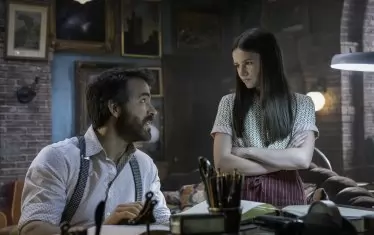  Райън Рейнолдс и Кейли Флеминг в "Измислени приятели".