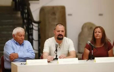  Акад. Васил Николов, доц. Христо Попов и гл. ас. Галина Самичкова.