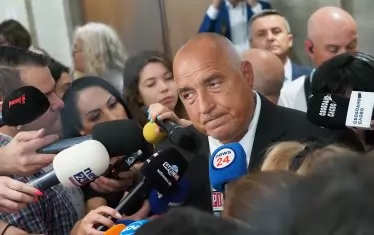 Според лидерът на ГЕРБ-СДС Бойко Борисов  ''има смисъл, ако се състави правителство с трите най-големи политически сили'', тоест, ГЕРБ-СДС, ДПС и ПП-ДБ.