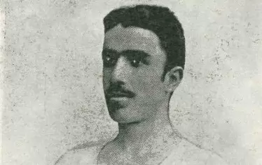 Лазар Добрич като гимнастик от дружество "Юнак" - София през 1896 г.