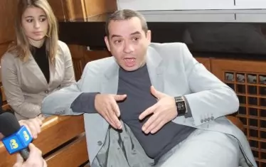 Хвани ме, ако можеш - Брендо, Еврото, Паскал, брат Галев, Ружа