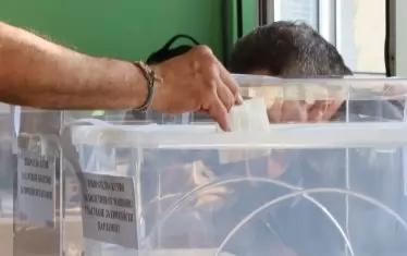 Оспорването на изборите може потенциално да промени съотношението на силите в парламента.