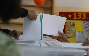 ЦИК спешно печата 300 000 бюлетини
