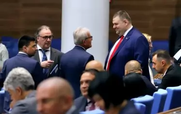 Съпредседателят на ДПС Делян Пеевски заяви, че ''първият (ГЕРБ-СДС - бел.ред. има) има право на председател.