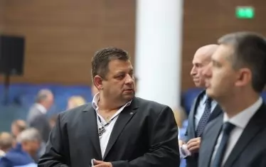 От групата на "Величие" твърдят, че са единни и ще гласуват срещу правителство с първия мандат.