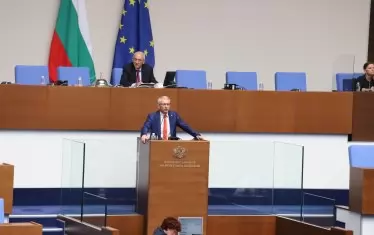 Николай Денков ще води групата на ПП-ДБ. Той обяви десницата за "единствените, които останахме да се борим против корупцията".