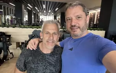  Делян Добрев  - в звездна компания.