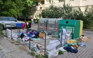 Варненският кмет: Някой тайно вади сметта от контейнерите