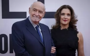 Майкъл Уилсън и Барбара Броколи засега безуспешно търсят заместник на Даниел Крейг в ролята на агент 007.