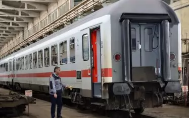 Новите вагони са всъщност втора употреба от "Дойче бан".