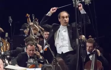 Емил Табаков