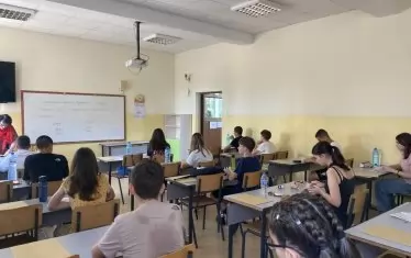 Седмокласници се оплакаха от некомпетентни квестори на изпита