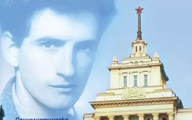 Новозеландски поет превежда Ботев и Багряна от любов към българка